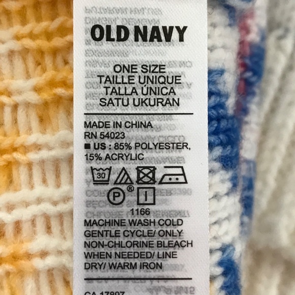 OLD NAVY Fair Isle Snowflake Scarf and Hat Set NWT Rainbow - Picture 9 of 12